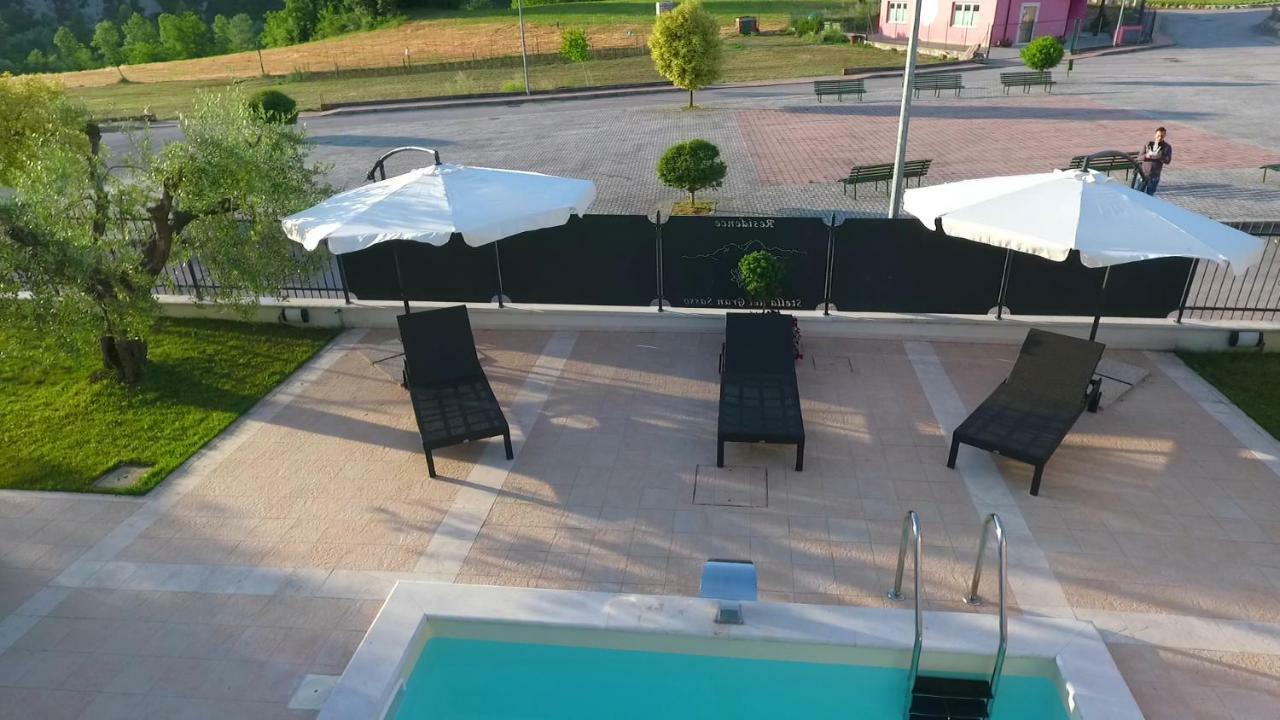 Residence Stella Del Gran Sasso Colledara Exterior foto