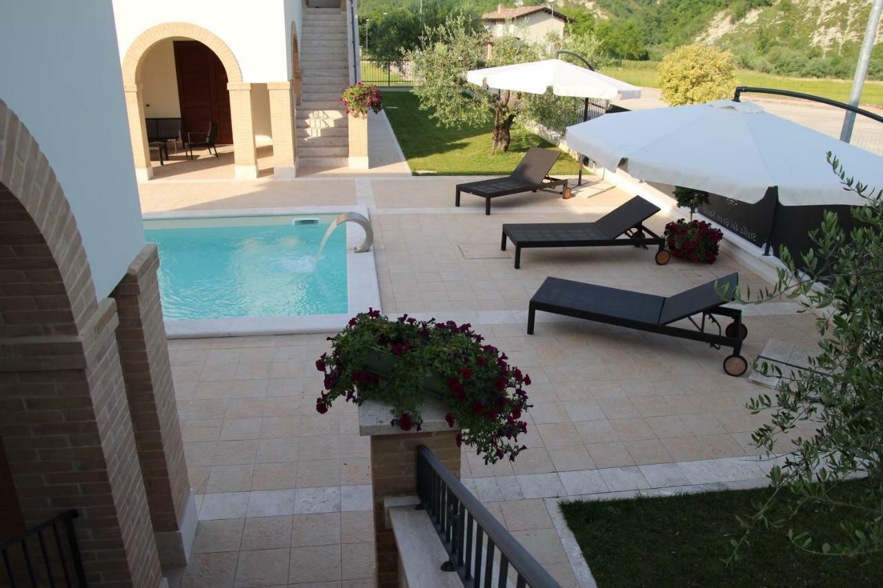 Residence Stella Del Gran Sasso Colledara Exterior foto